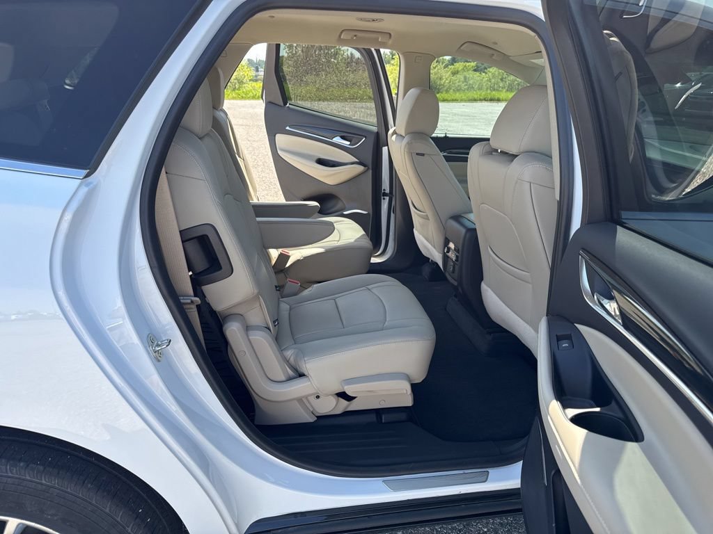 Used 2019 Buick Enclave Essence FWD image 36