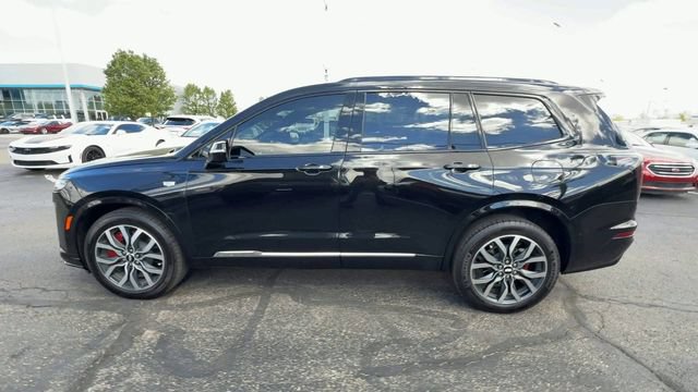 Used 2024 Cadillac XT6 Sport w/ Technology Package AWD/4WD image 5