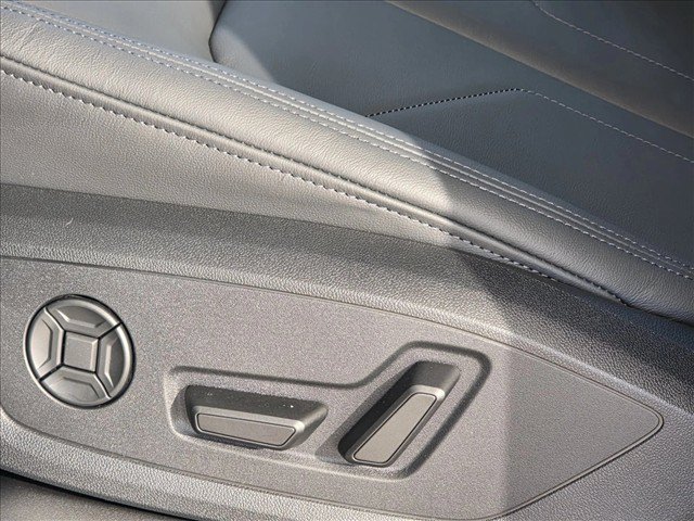 Certified 2025 Audi Q3 2.0T Premium w/ Convenience Plus Package AWD/4WD image 14