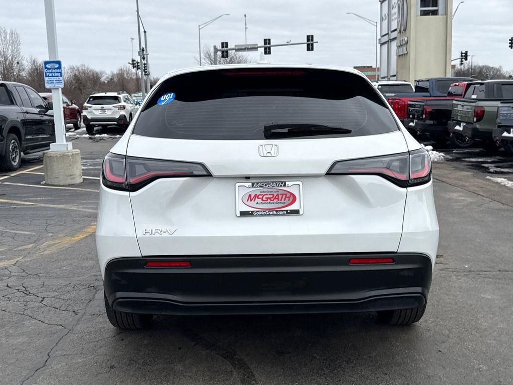Certified 2023 Honda HR-V LX image 9