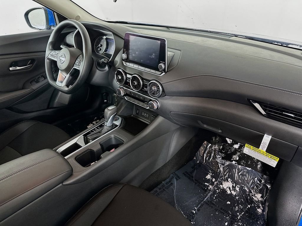 Certified 2025 Nissan Sentra SV image 35
