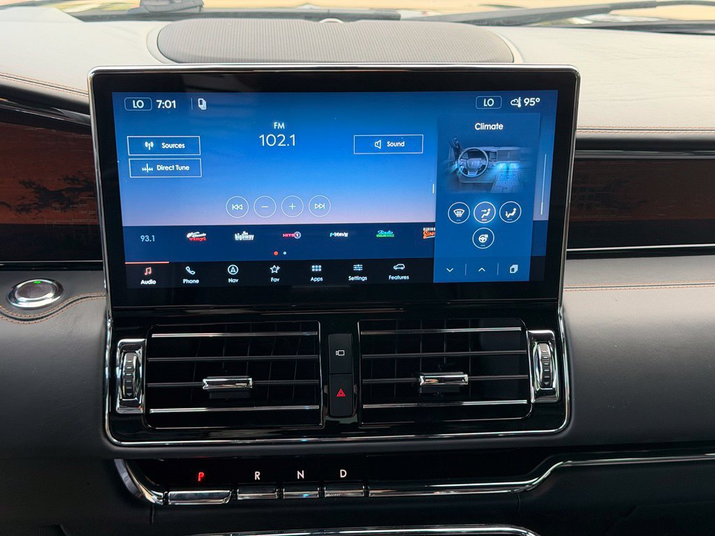Used 2024 Lincoln Navigator Black Label AWD/4WD image 37