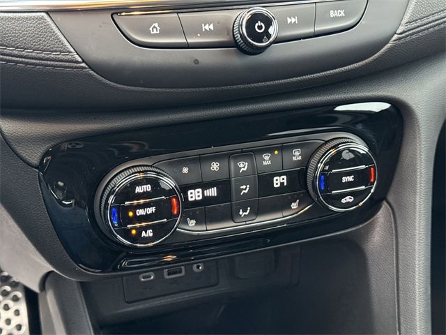 Used 2023 Buick Encore GX Select w/ Sport Touring Package image 17