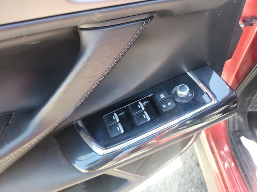 Used 2018 MAZDA CX-9 Touring w/ Touring Premium Package image 17