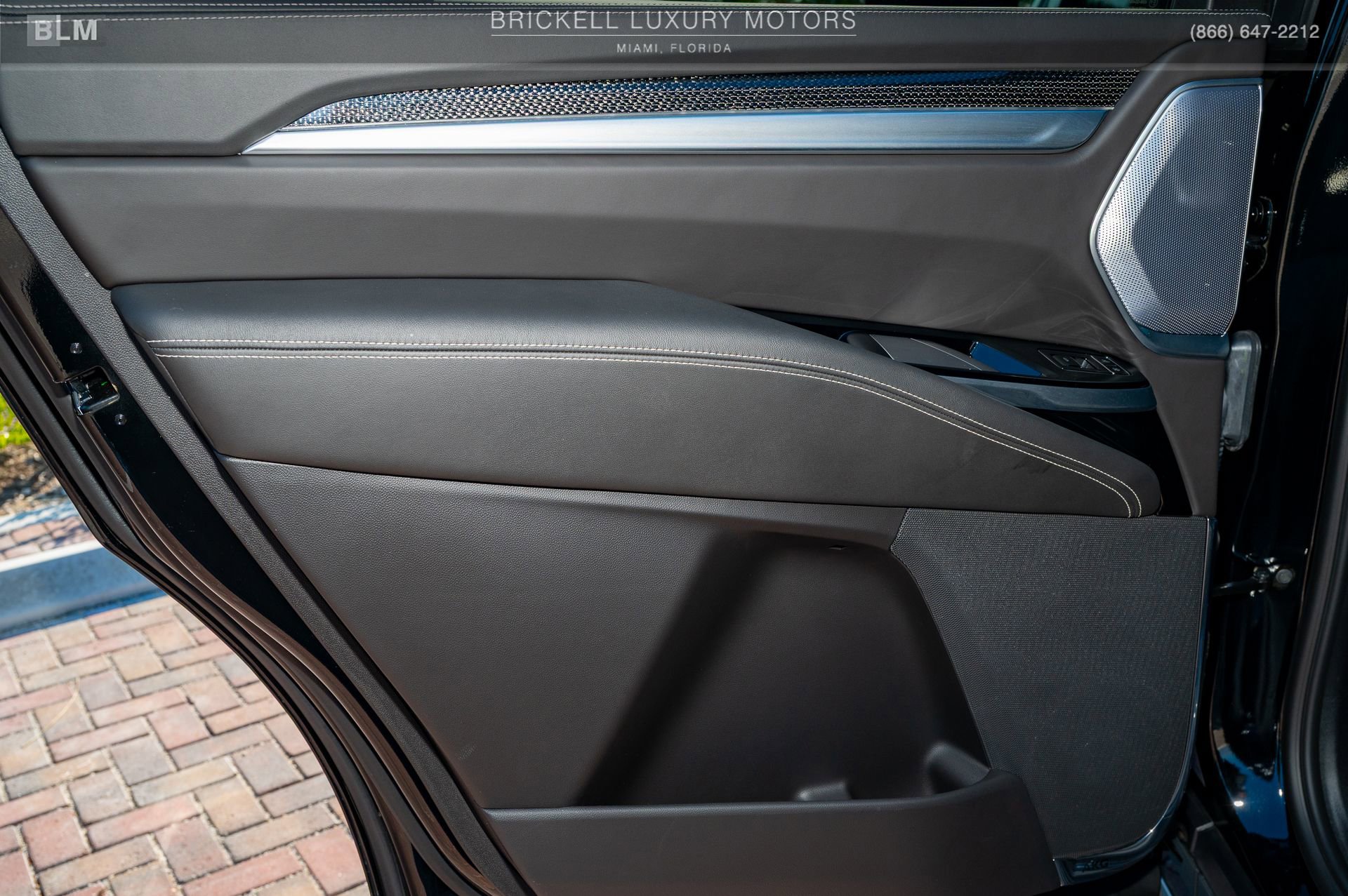 Used 2025 Cadillac Escalade V image 22