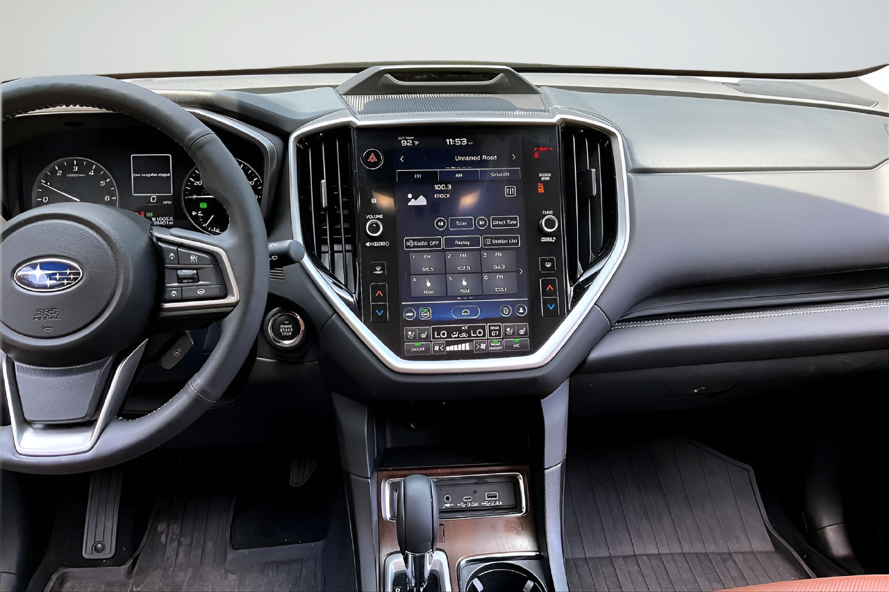 Used 2025 Subaru Ascent Touring w/ Popular Package #1 AWD/4WD image 9