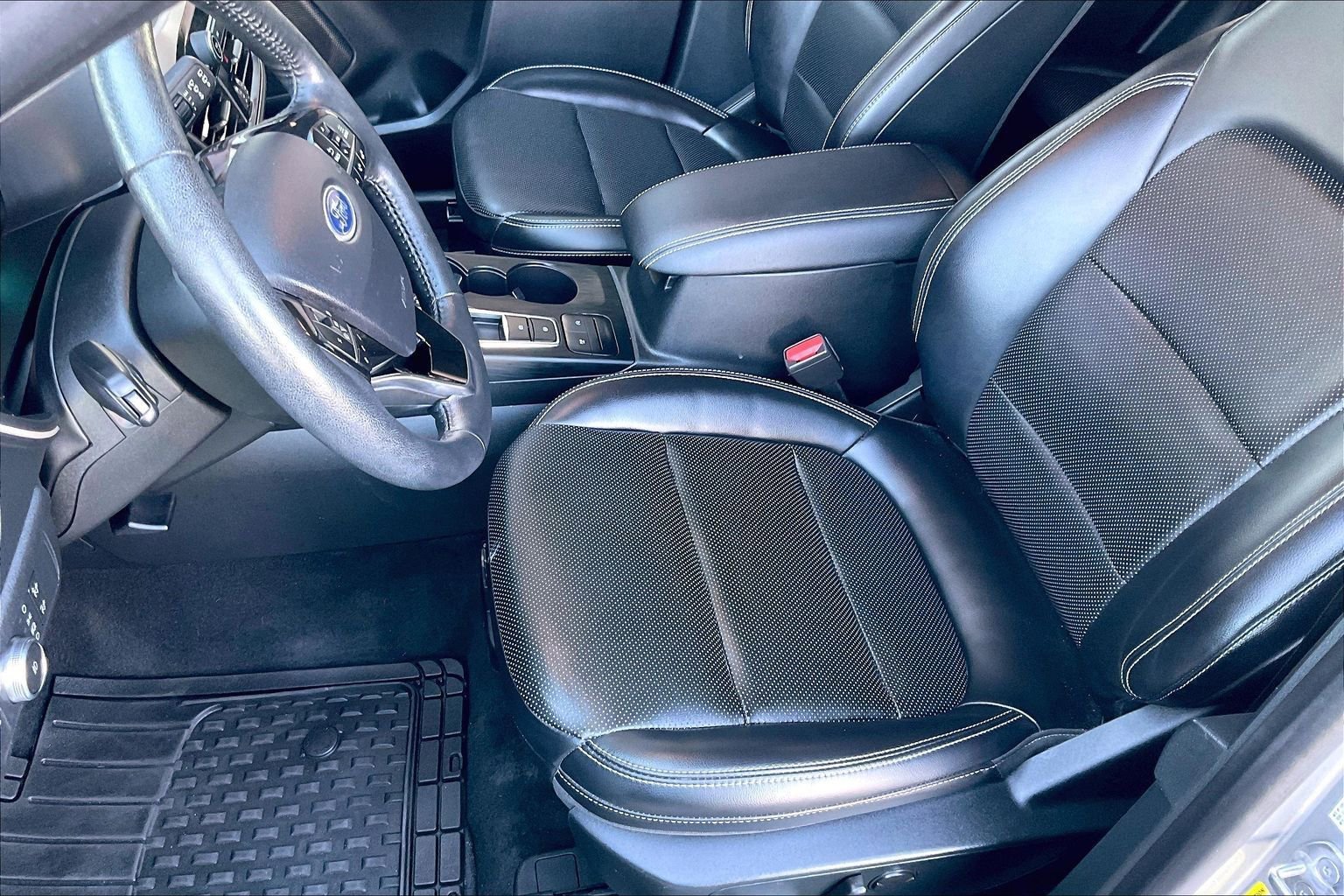 Used 2021 Ford Escape SEL image 16