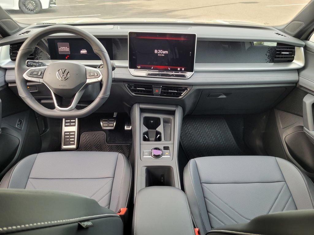 New 2026 Volkswagen Tiguan SE R-Line AWD/4WD image 15