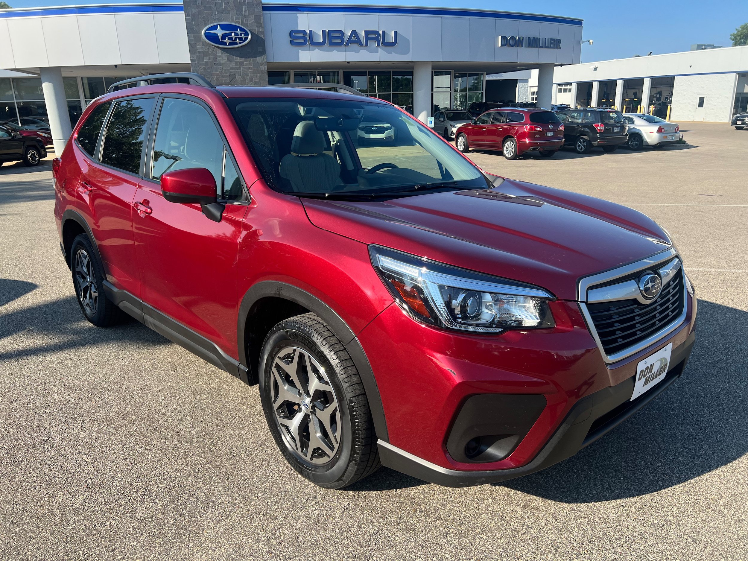 Used 2020 Subaru Forester Premium w/ Popular Package #1 AWD/4WD image 1