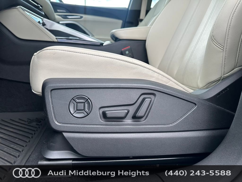 Certified 2025 Audi Q5 Premium w/ Premium Plus AWD/4WD image 14