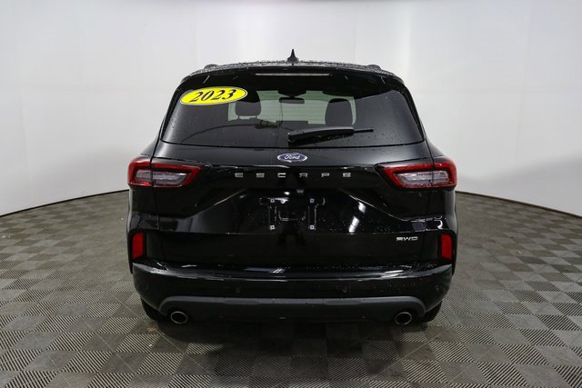 Used 2023 Ford Escape ST-Line w/ Tech Pack #1 image 9
