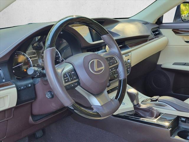 Used 2018 Lexus ES 350 w/ Navigation System Package FWD image 9