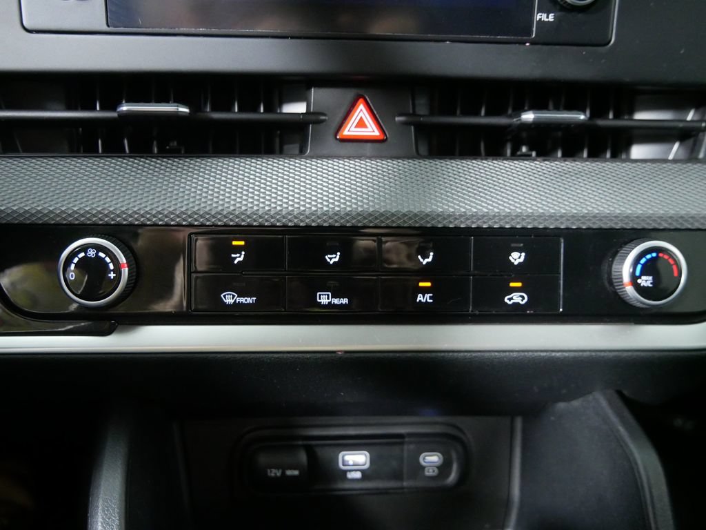 Used 2023 Kia Sportage LX AWD/4WD image 30