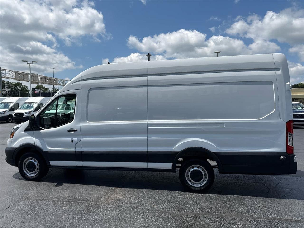 Used 2025 Ford Transit 250 148 High Roof Extended w/ Load Area Protection Package RWD image 5