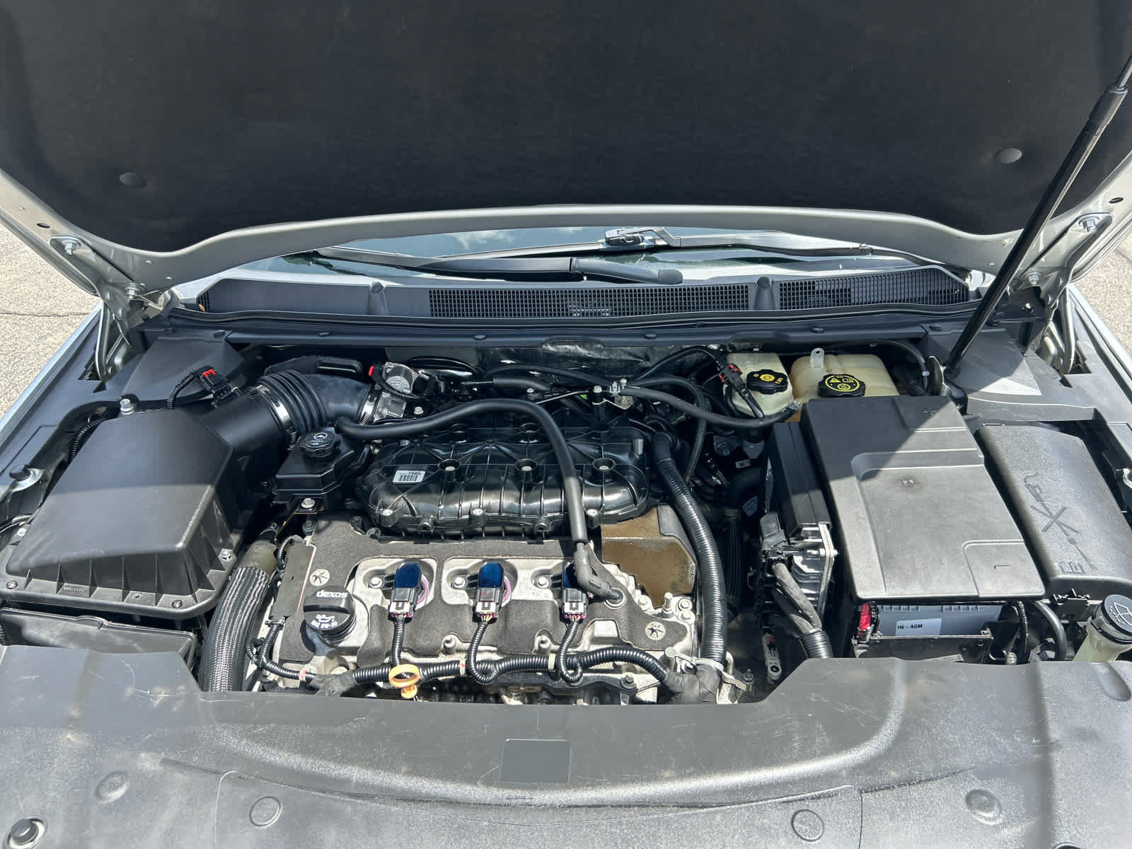 Used 2013 Cadillac XTS Premium AWD/4WD image 30