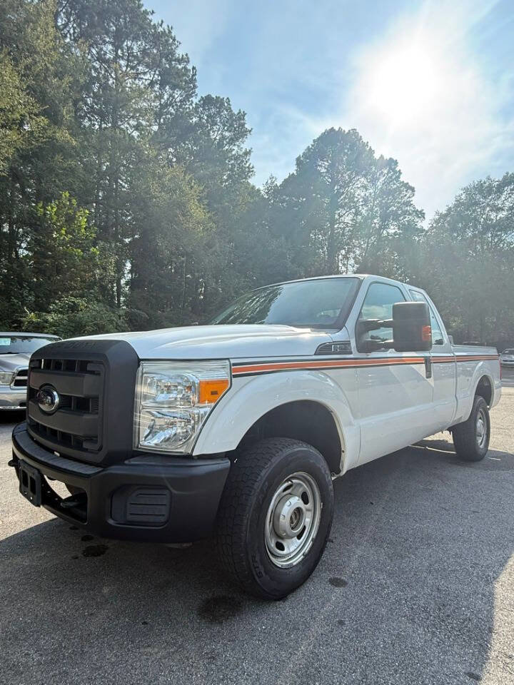 Used 2012 Ford F250 XL w/ PWR Equipment Group AWD/4WD image 2