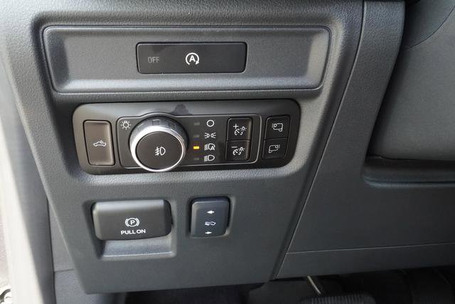 Used 2025 Ford F150 Platinum w/ Equipment Group 702A High AWD/4WD image 25