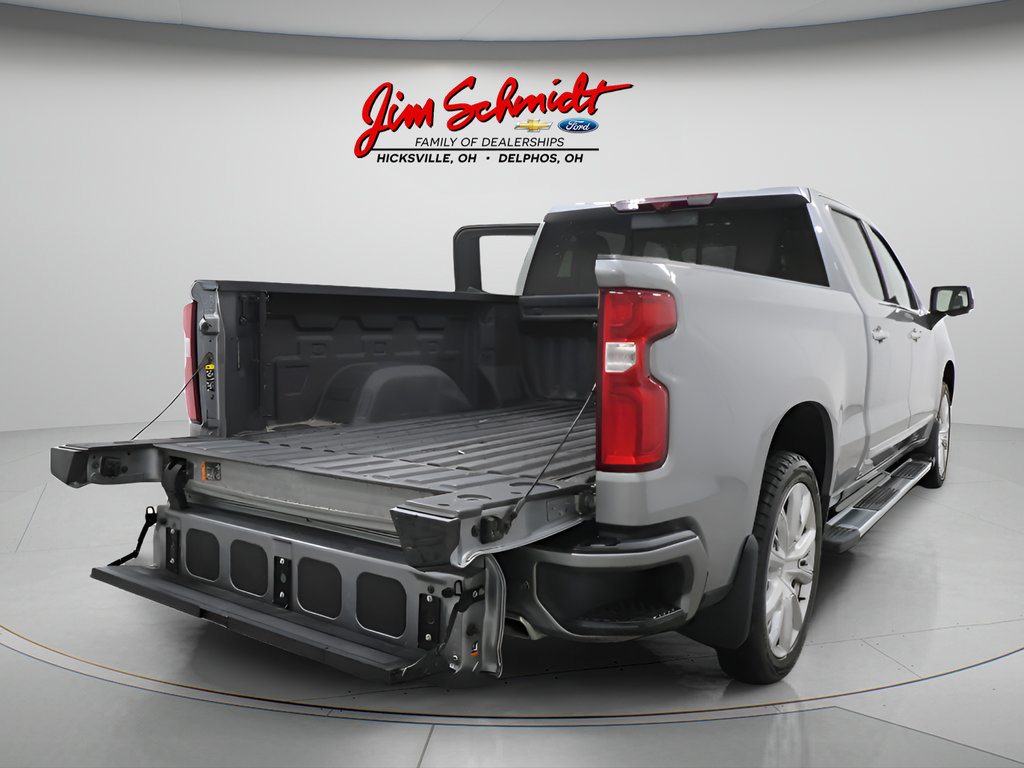Used 2024 Chevrolet Silverado 1500 High Country w/ High Country Premium Package AWD/4WD image 39