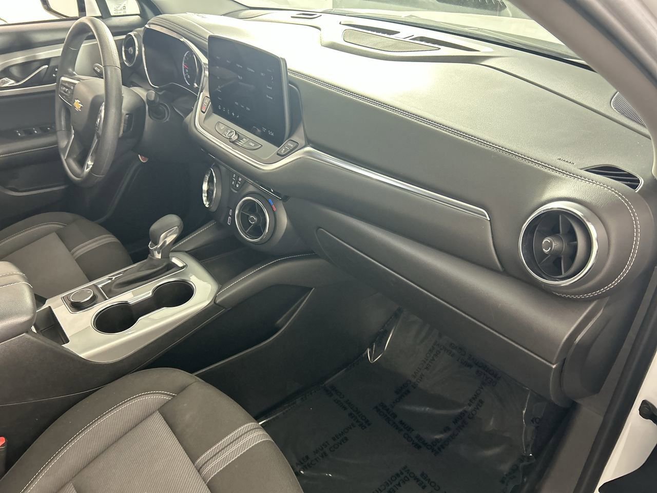 Used 2025 Chevrolet Blazer LT FWD image 26