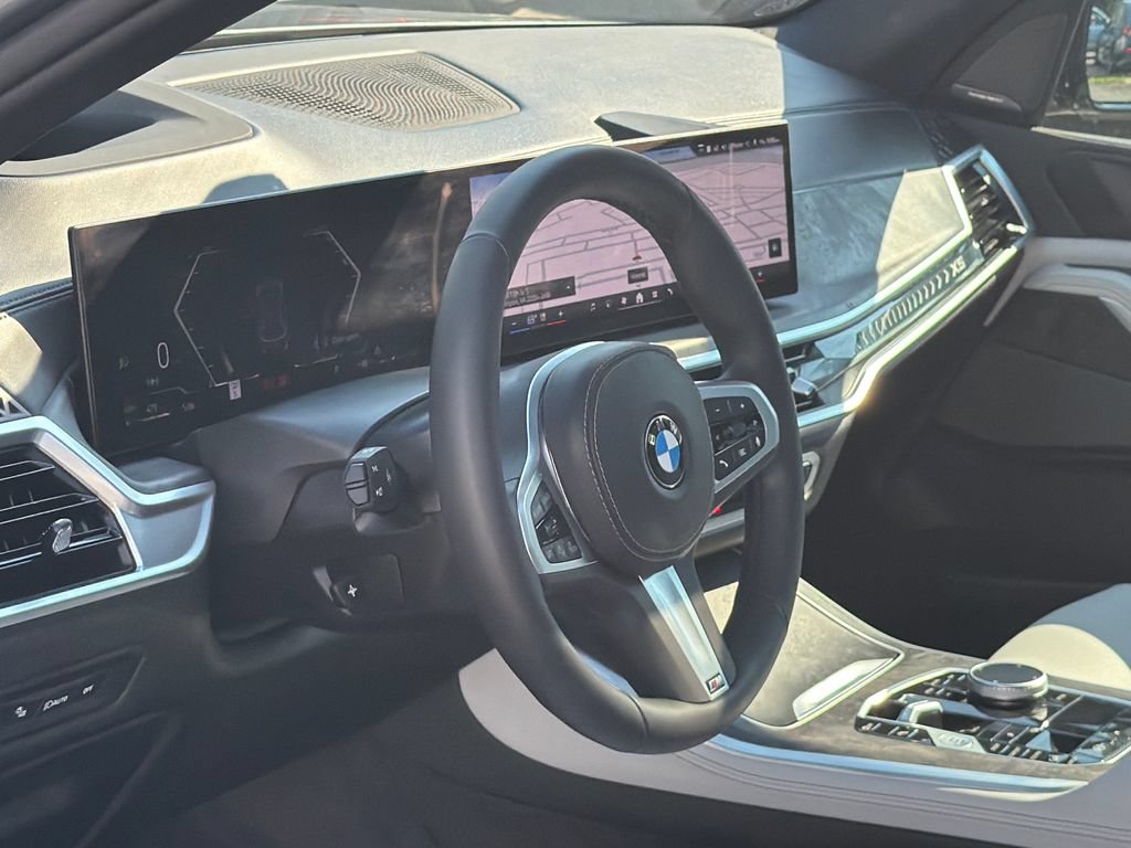 Used 2025 BMW X5 xDrive40i AWD/4WD image 15