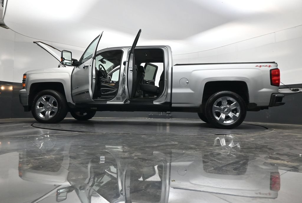 Used 2015 Chevrolet Silverado 1500 LTZ w/ LTZ Plus Package AWD/4WD image 55