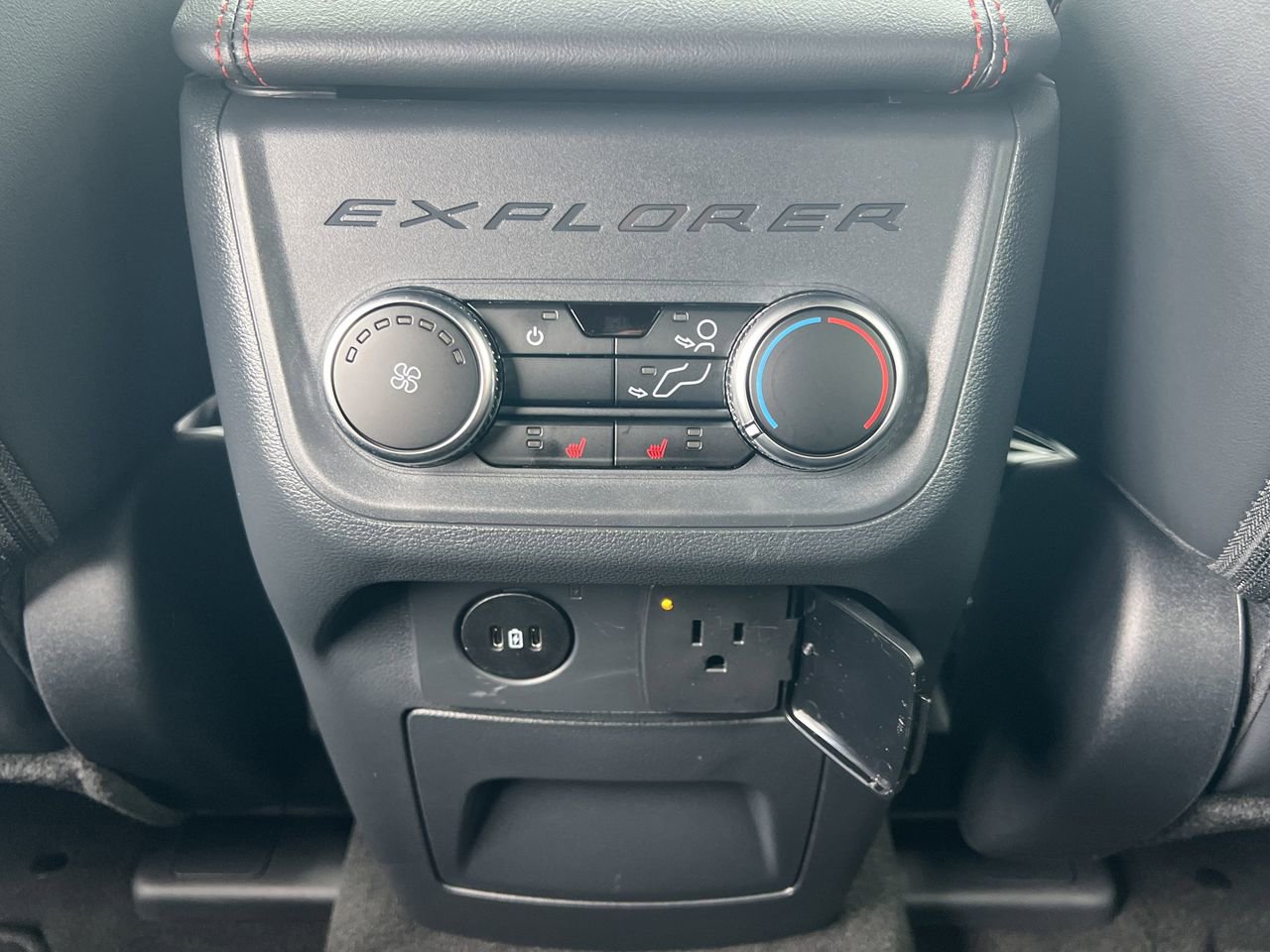 New 2026 Ford Explorer ST-Line w/ ST-Line Street Pack RWD image 19
