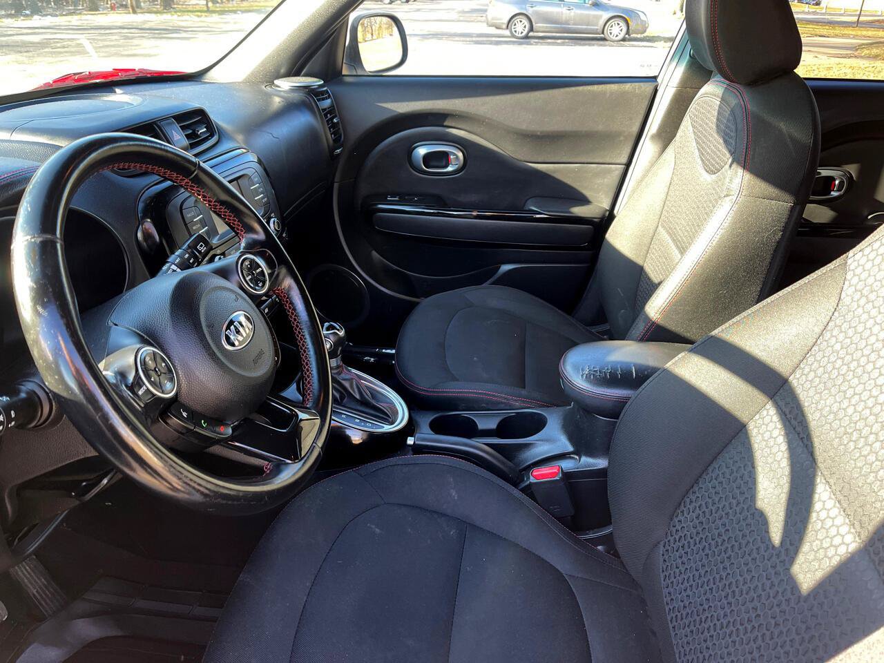 Used 2016 Kia Soul + w/ Soulful Package FWD image 29