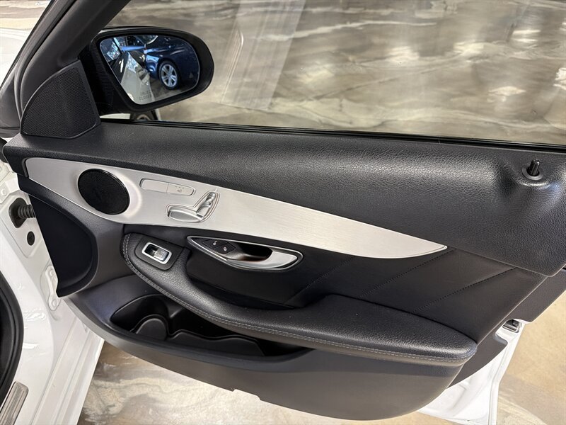 Used 2019 Mercedes-Benz C 300 Sedan image 34