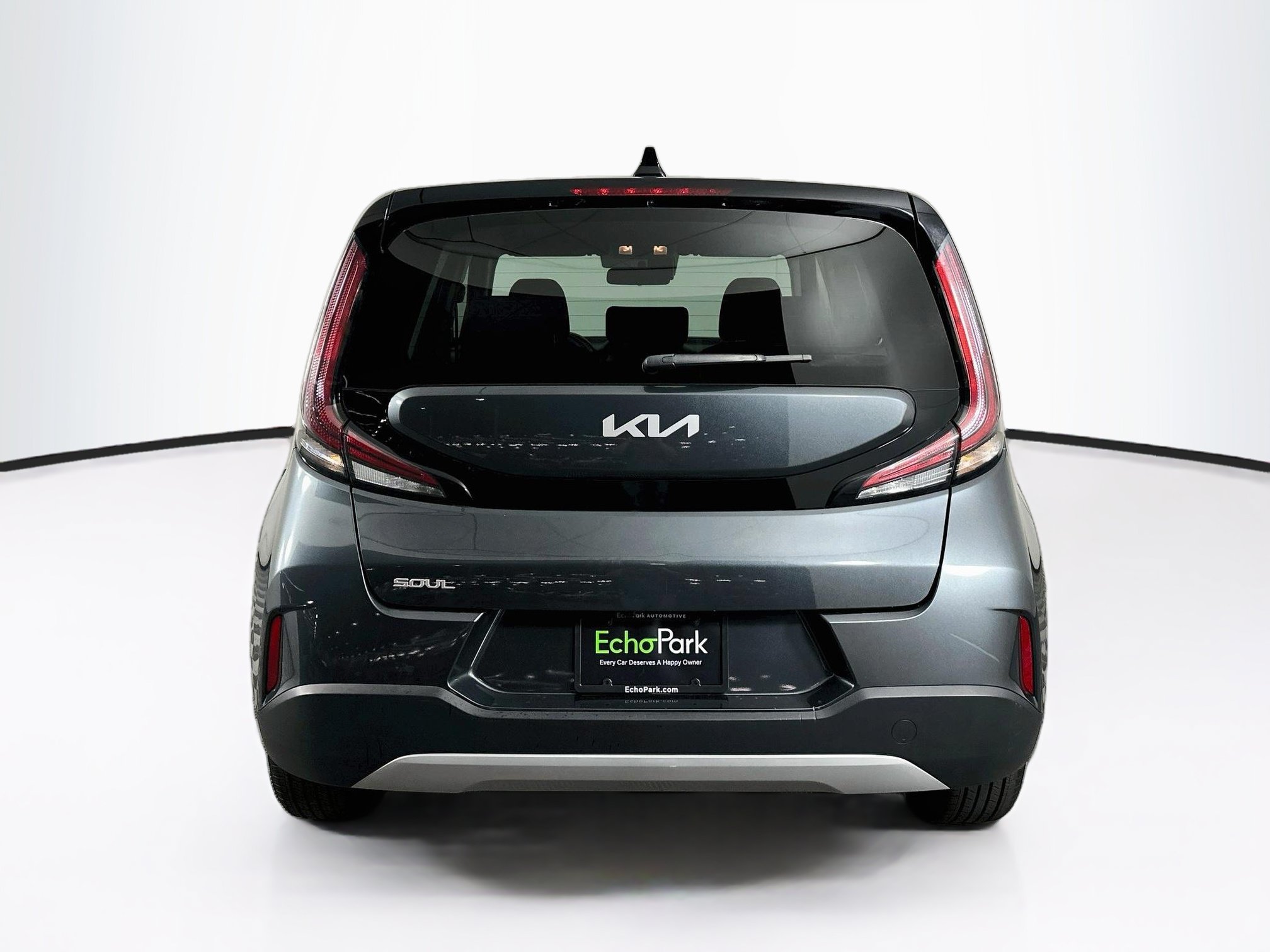 Used 2025 Kia Soul LX w/ LX Technology Package FWD image 7