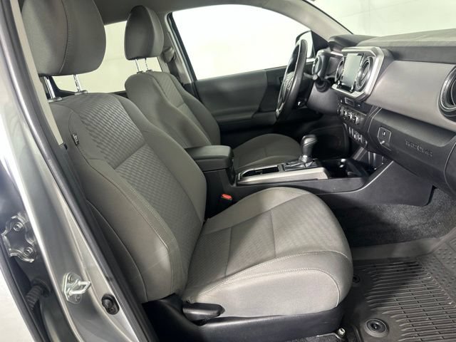 Used 2023 Toyota Tacoma SR5 AWD/4WD image 25