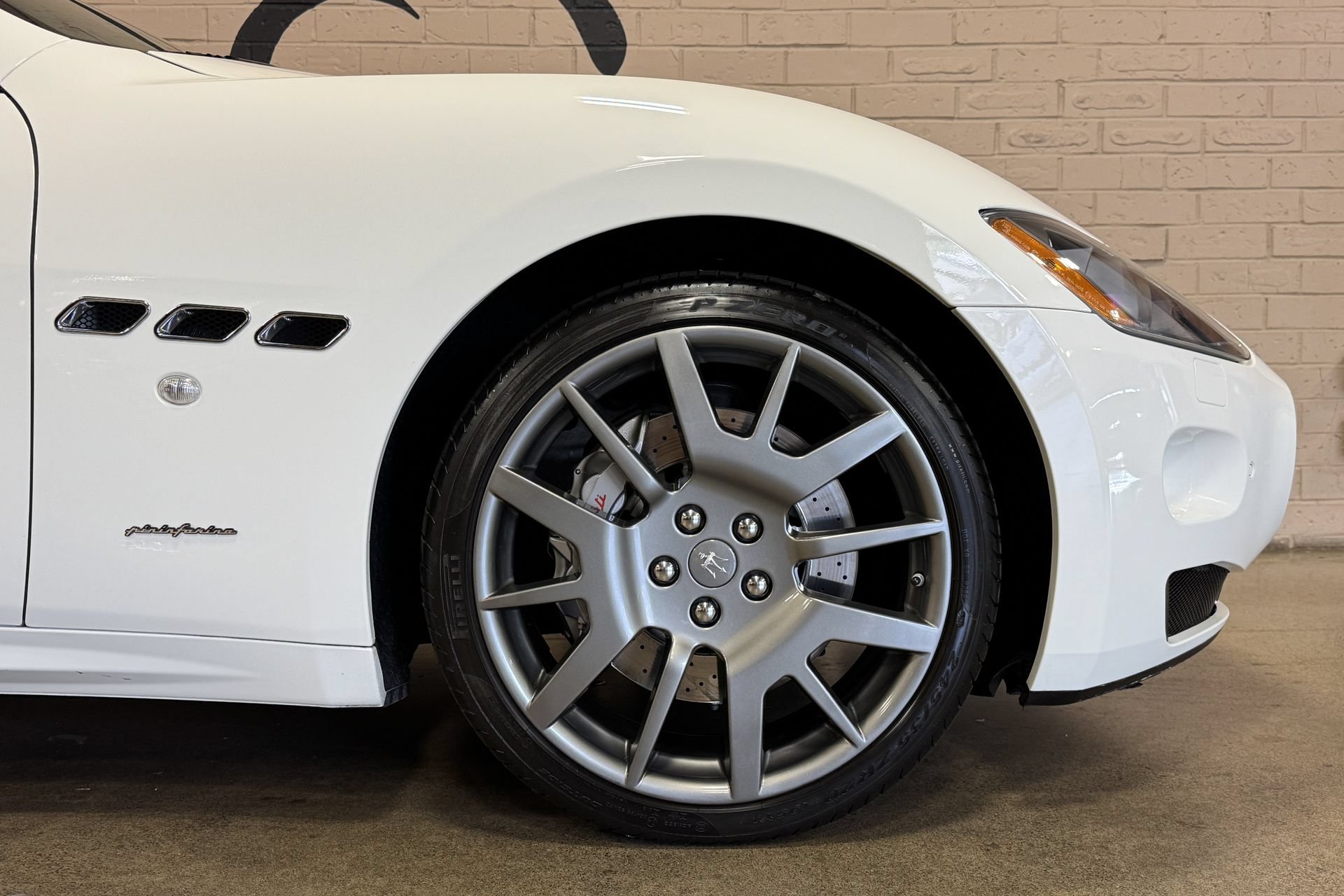 Used 2011 Maserati GranTurismo Convertible RWD image 26