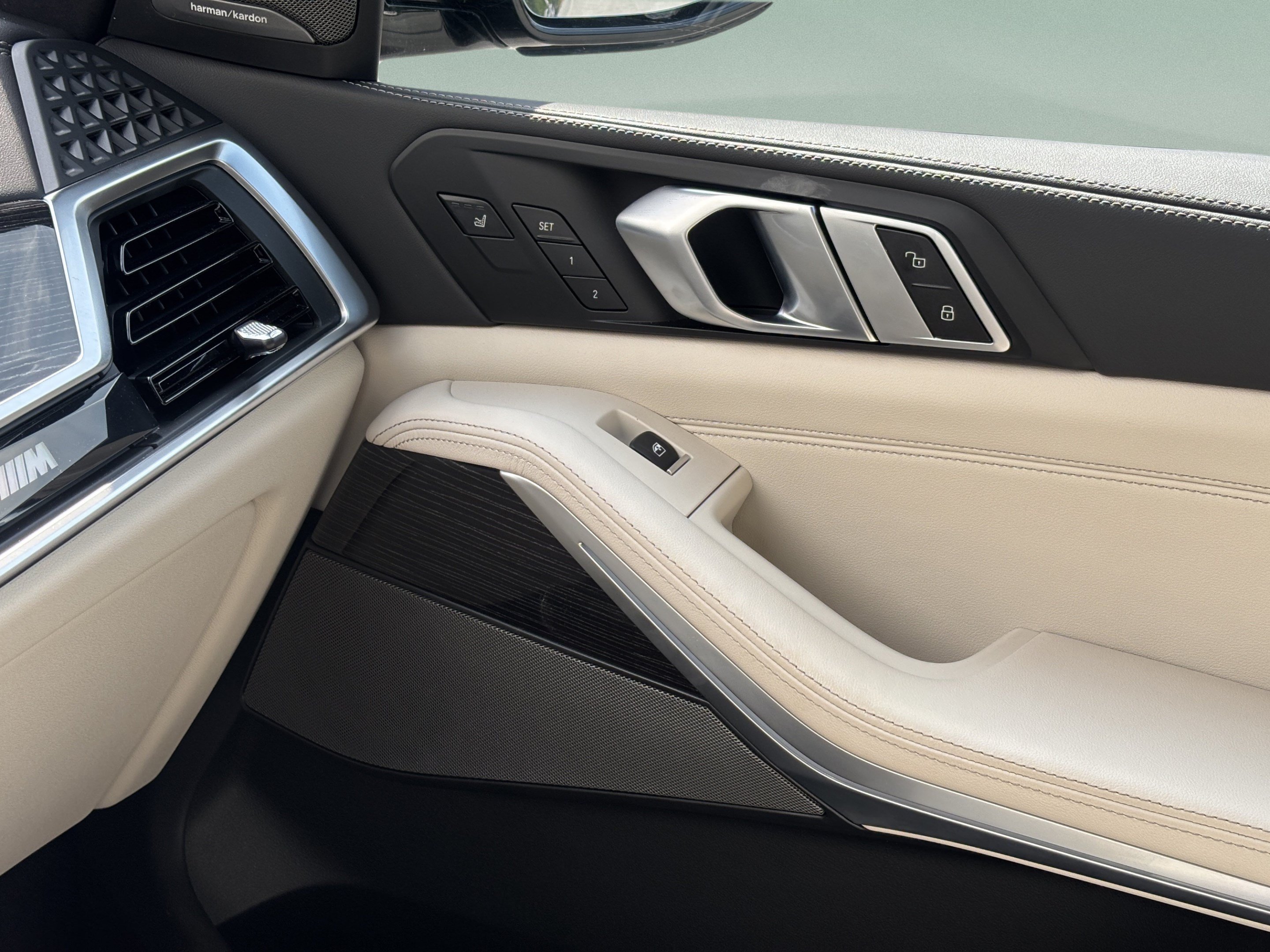Certified 2026 BMW X7 M60i AWD/4WD image 12
