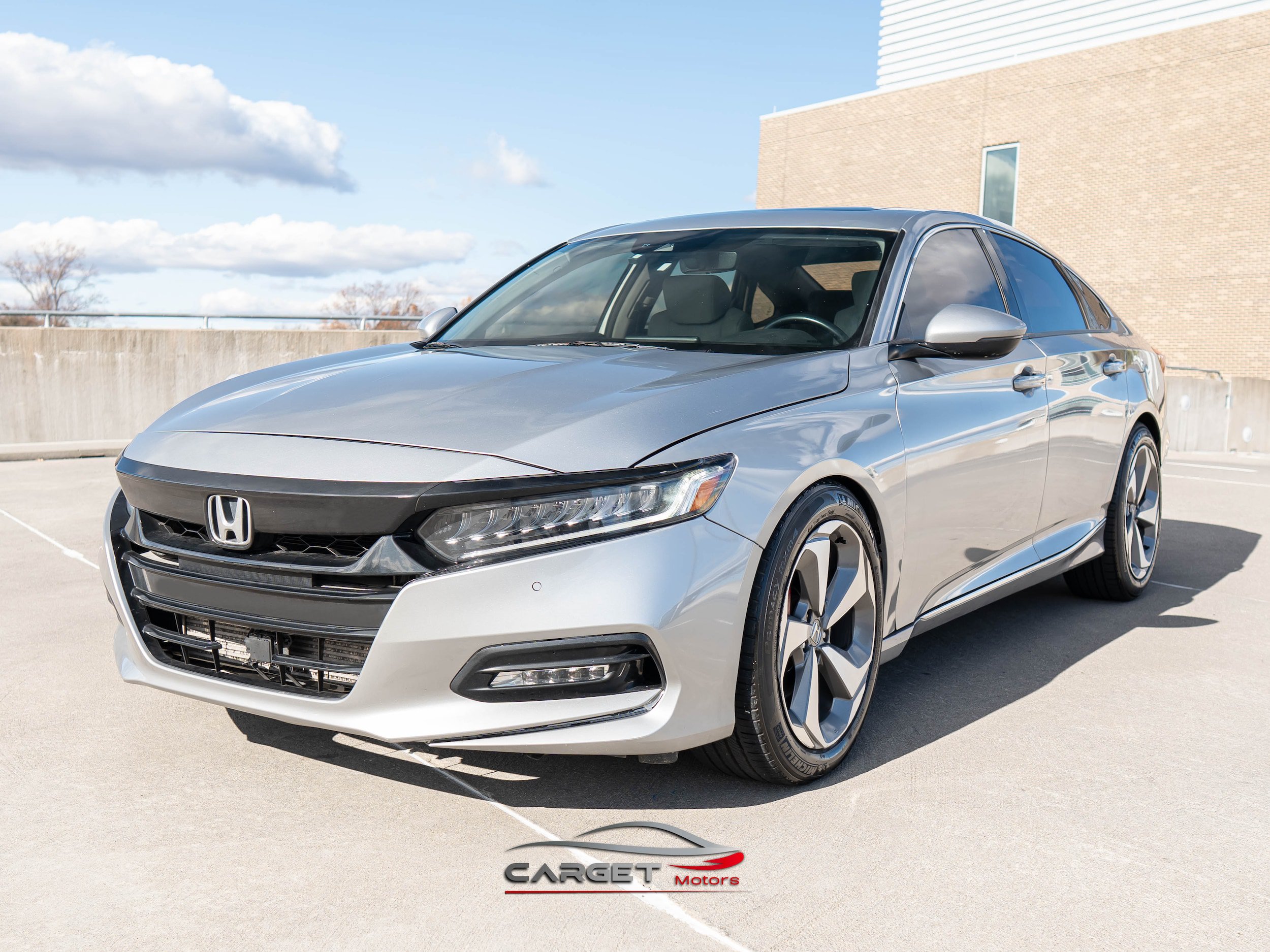 Used 2019 Honda Accord Touring image 3