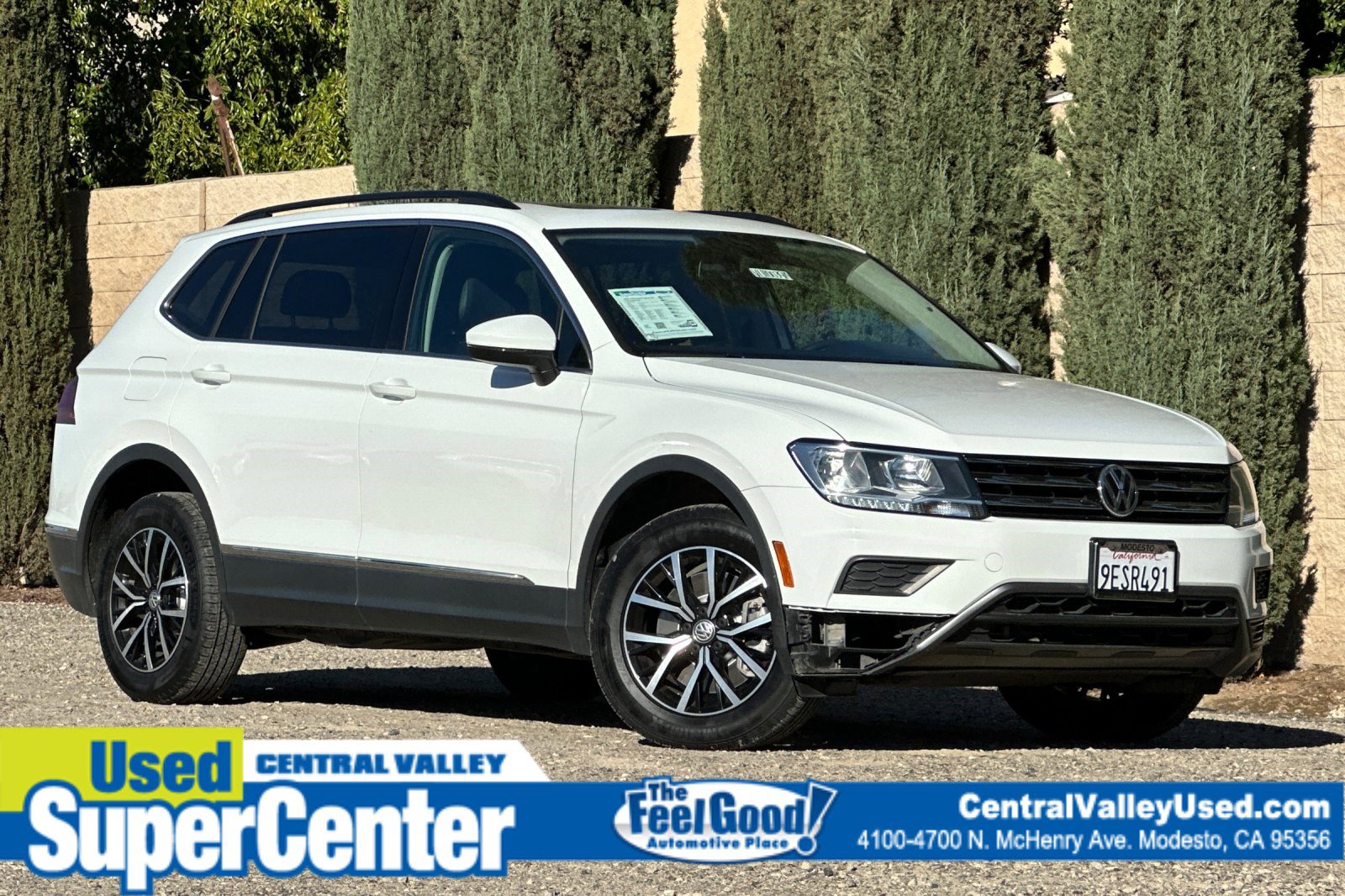 Used 2021 Volkswagen Tiguan SE w/ Panoramic Sunroof Package