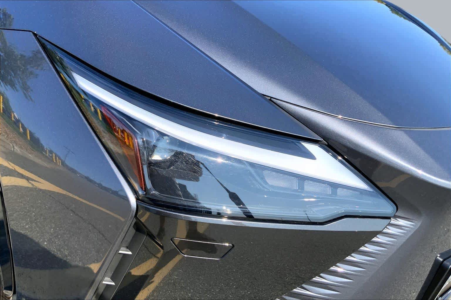 Used 2024 Lexus RZ 300e Premium w/ Accessory Package (2T) FWD image 27