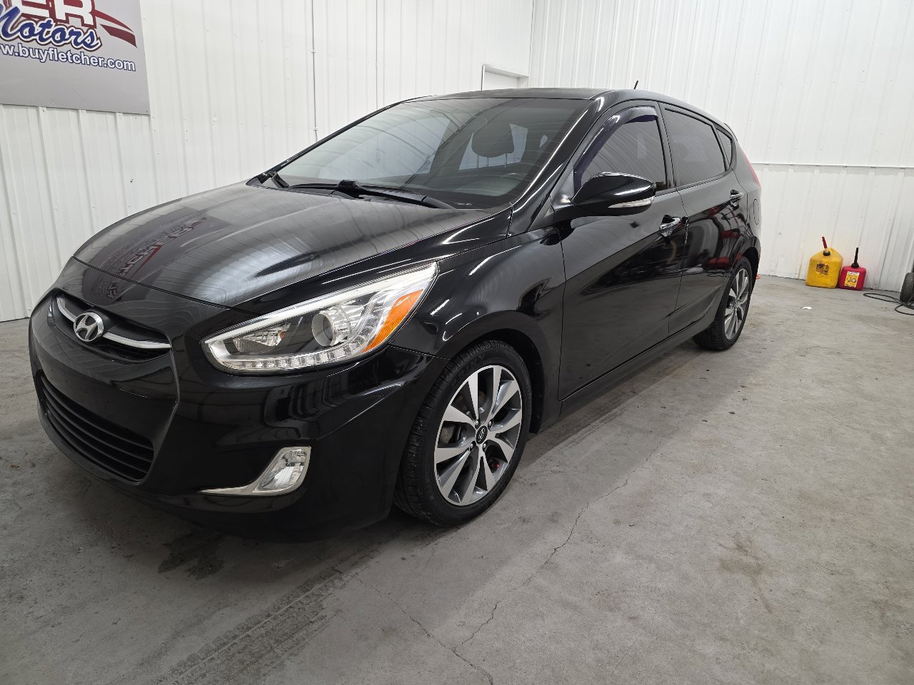 Used 2015 Hyundai Accent Sport image 3