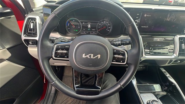 Used 2022 Kia Sorento SX image 32