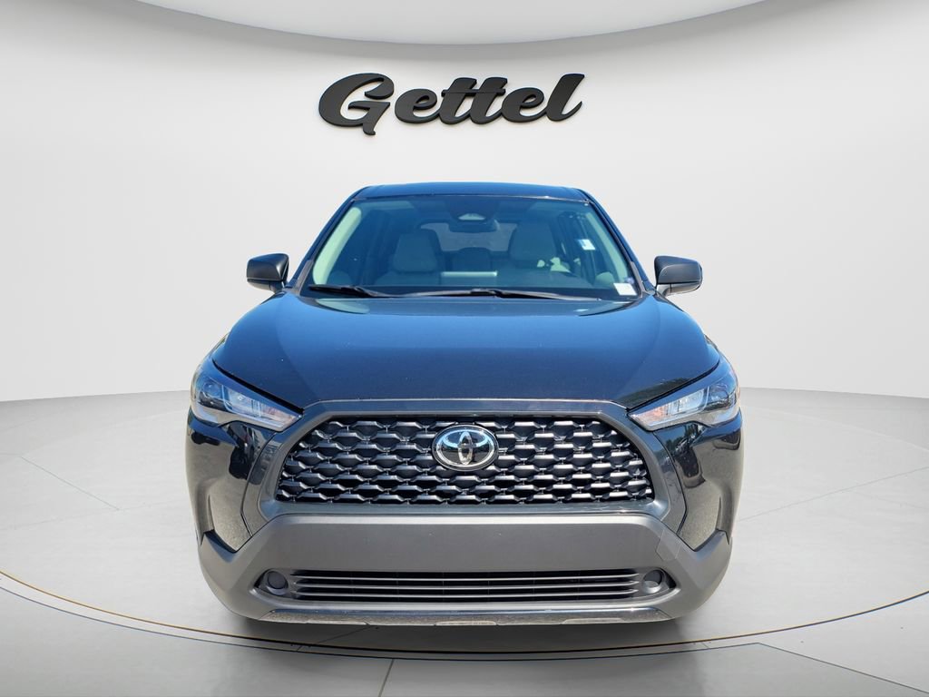 Certified 2024 Toyota Corolla Cross L image 8