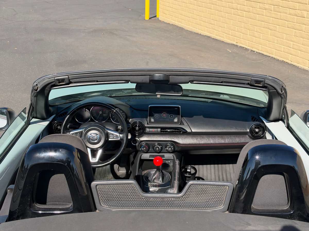 Used 2016 MAZDA MX-5 Miata Club RWD image 18