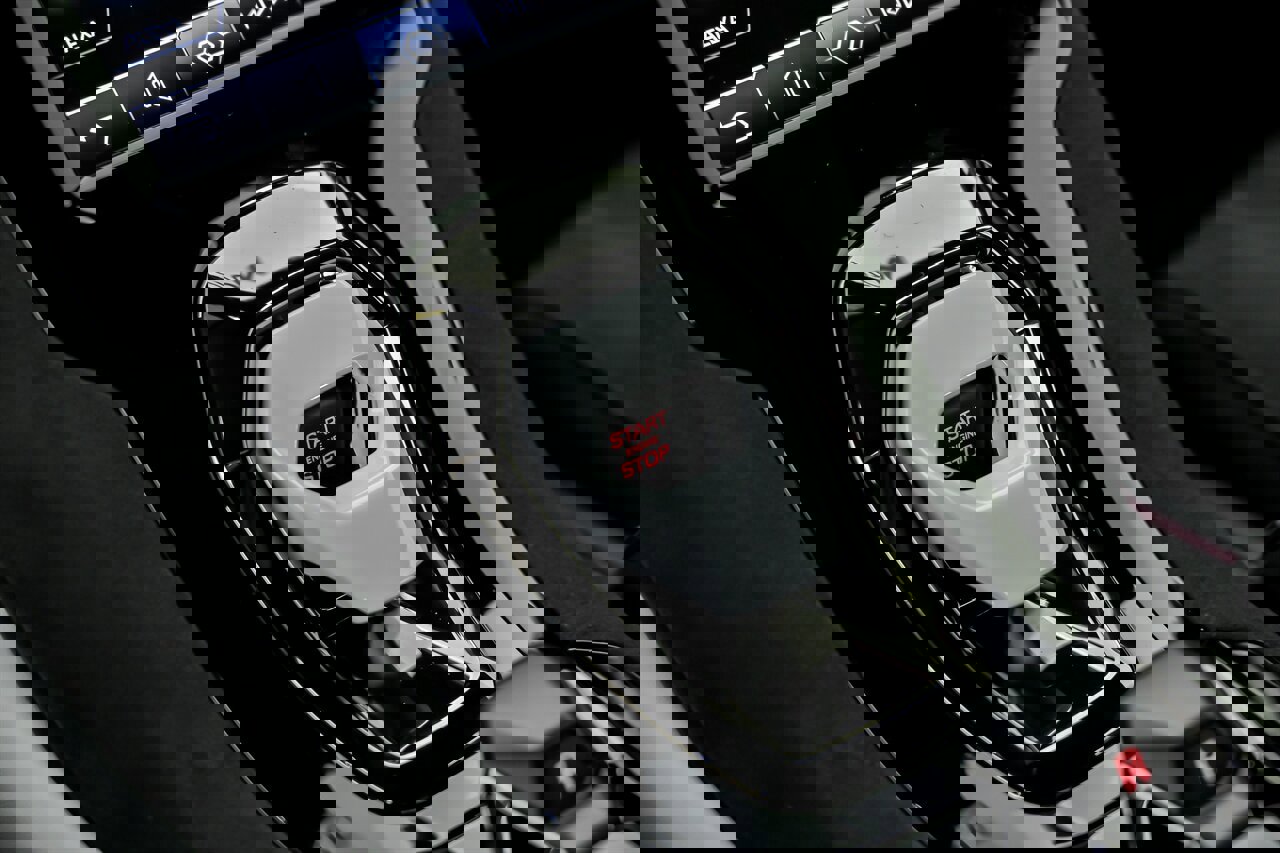 Used 2023 Lamborghini Huracan Tecnica image 38