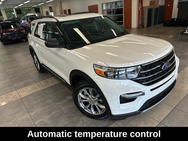 Used 2023 Ford Explorer XLT w/ Equipment Group 202A AWD/4WD image 13