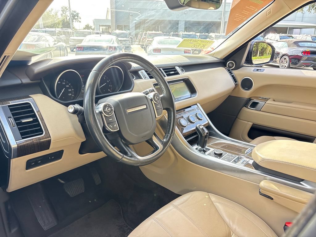 Used 2017 Land Rover Range Rover Sport SE AWD/4WD image 6