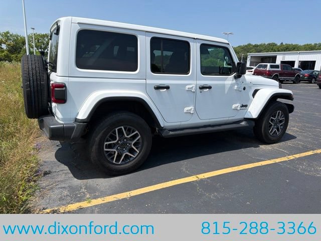 Used 2025 Jeep Wrangler Unlimited Sahara AWD/4WD image 5