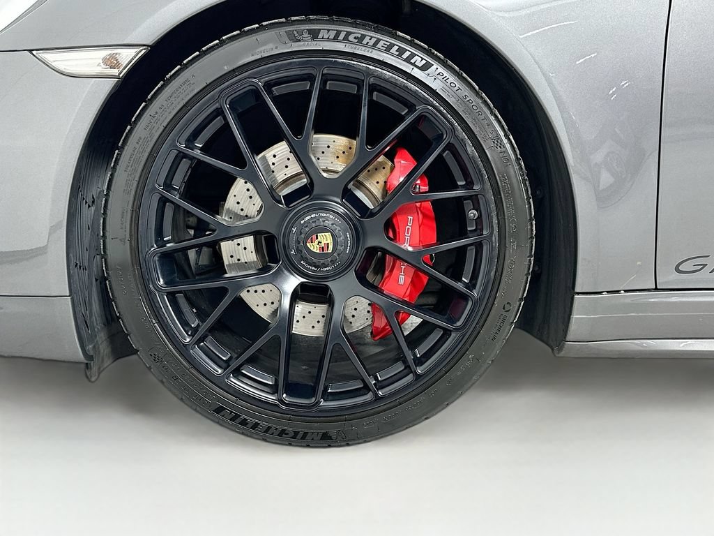 Used 2015 Porsche 911 Carrera GTS w/ GTS Interior Package RWD image 18
