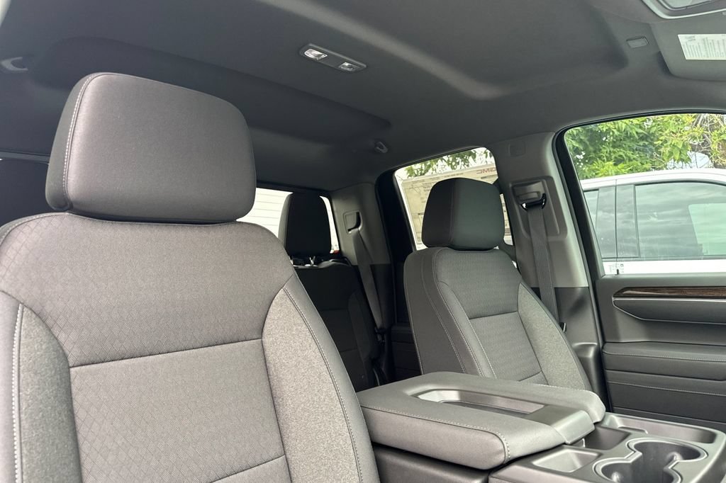 New 2026 GMC Sierra 1500 SLE w/ Preferred Package AWD/4WD image 13