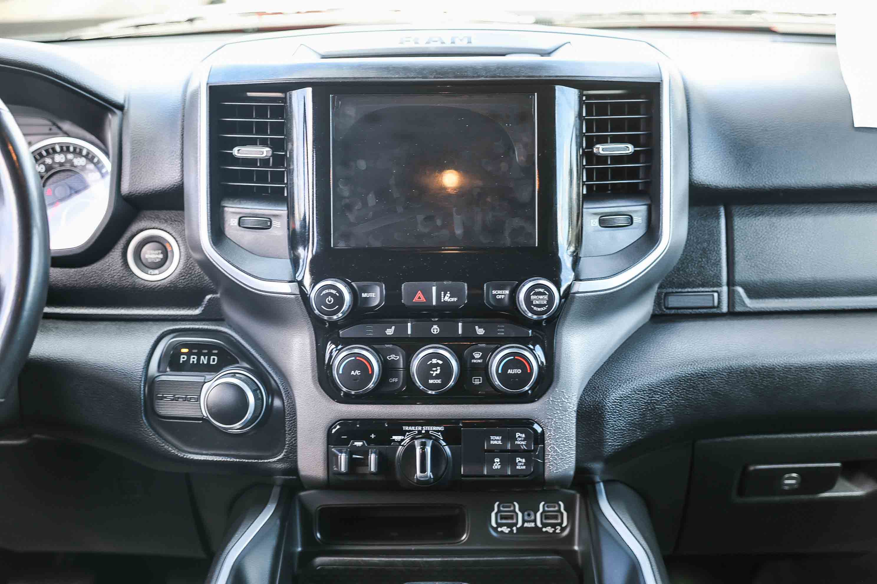 Used 2021 RAM 1500 Big Horn image 3