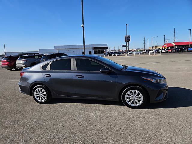 Used 2022 Kia Forte Sedan image 6