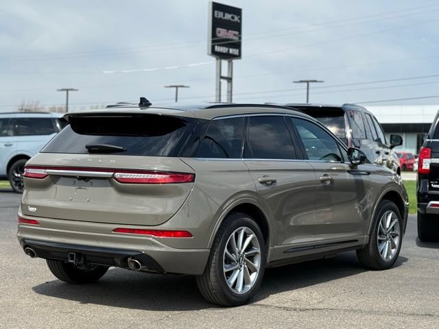 Used 2025 Lincoln Corsair Grand Touring w/ Towing Package AWD/4WD image 42
