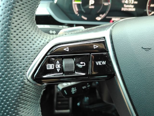 Used 2024 Audi SQ8 e-tron Premium Plus w/ Black Optic Package AWD/4WD image 39
