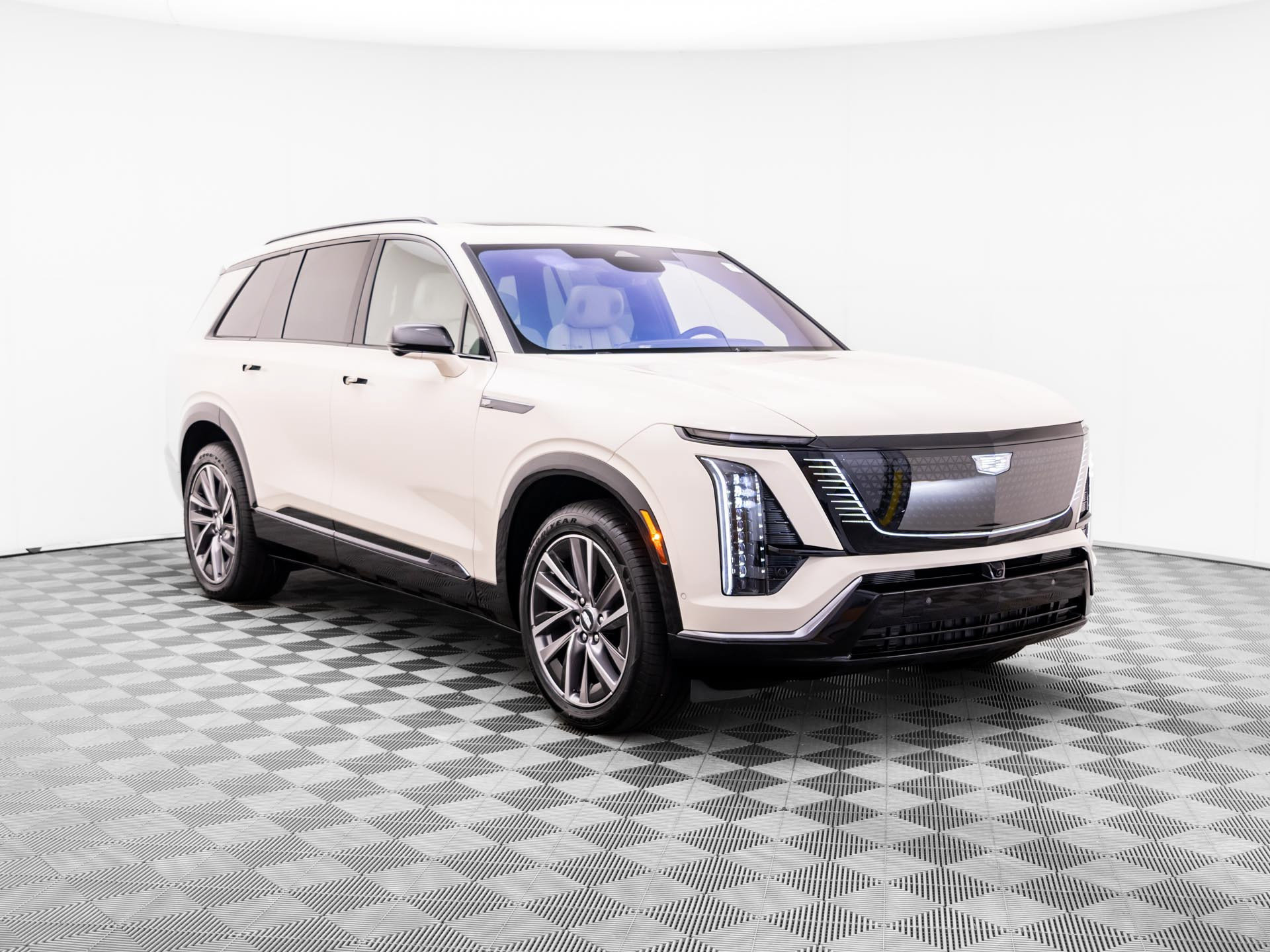 New 2027 Cadillac Vistiq Sport w/ LPO, Floor Liner Package AWD/4WD image 7